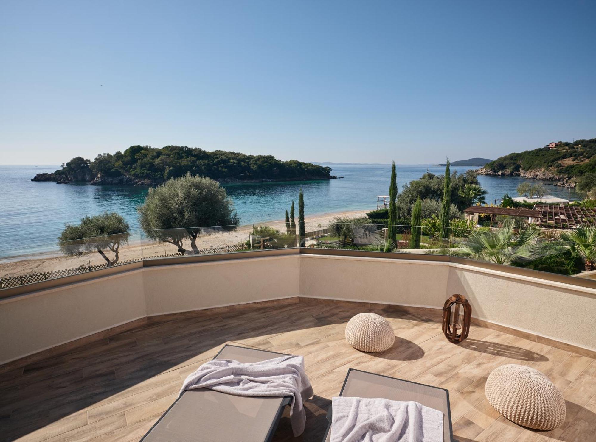 Prima Vista Beachfront Boutique Hotel Sívota 외부 사진